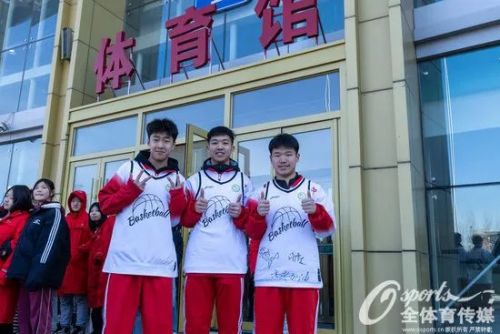 F1开赛在即如何看待商业性体育赛事赞助？(图2)