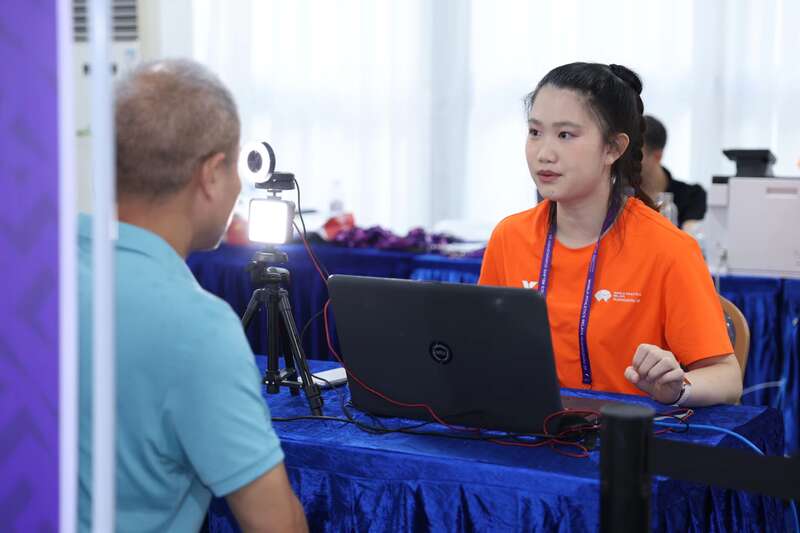 700多名青年志愿者服务2025年世界田联接力赛(图2)