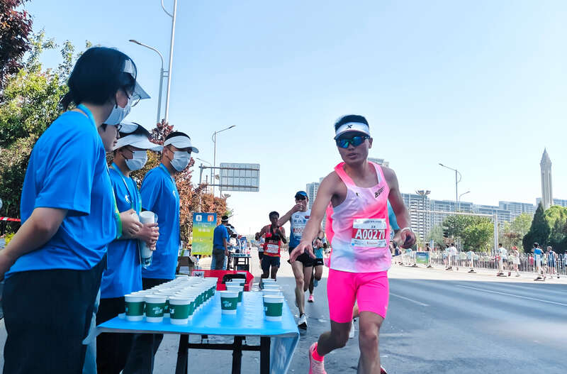 宁夏“银马”今开跑 2862名“小青提”为赛事提供志愿服务(图1)