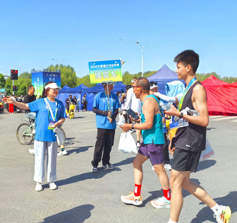 宁夏“银马”今开跑 2862名“小青提”为赛事提供志愿服务(图3)