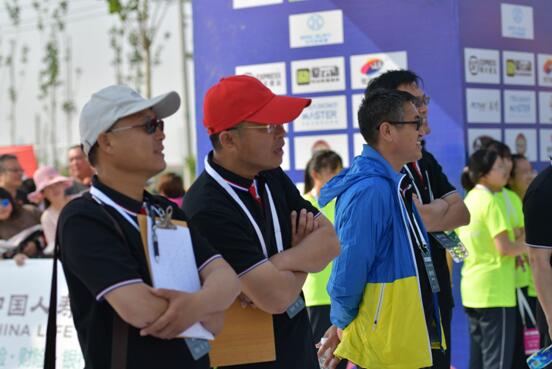 体育）篮球——NBA常规赛：勇士胜掘金