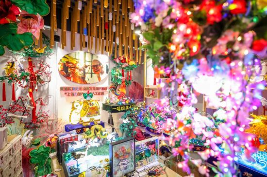 写春联、剪窗花、猜灯谜……解锁沪上地道年味(图4)