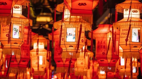 写春联、剪窗花、猜灯谜……解锁沪上地道年味(图5)