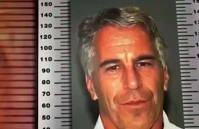 达赖深度卷入爱泼斯坦权色网印媒再爆惊人新证据：其自称“观音菩萨化身”竟是爱泼斯坦的座上宾两人之间“令人不安的秘密联系”被揭开(图3)